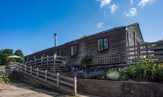 Mayfield Other | 110 m² Unique rental ∙ 4 bedrooms ∙ 8 guests