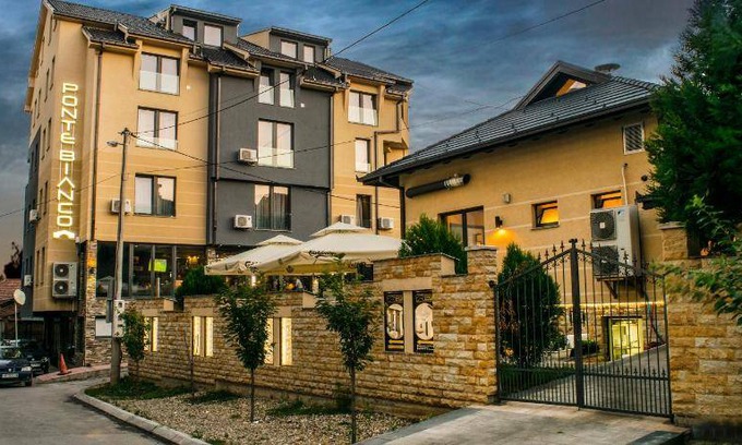Vranje Bed & Breakfast | 120 m² Bed and breakfast ∙ 3 bedrooms ∙ 6 guests