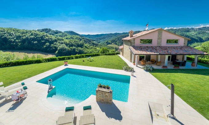 Apecchio Villa | 120 m² Villa ∙ 2 bedrooms ∙ 6 guests
