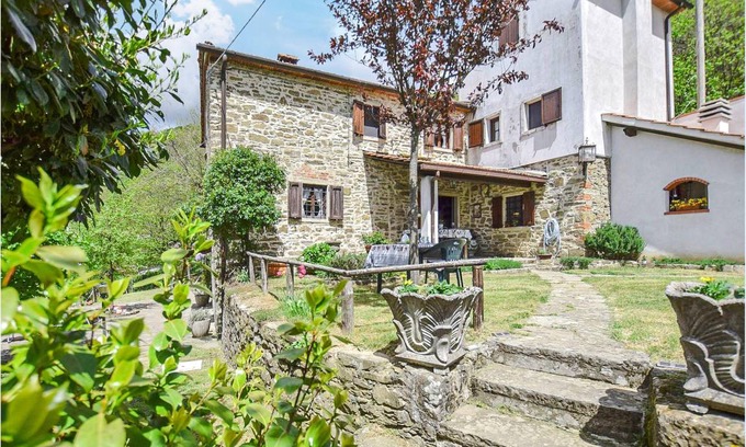 Saturnana House | 140 m² House ∙ 2 bedrooms ∙ 4 guests