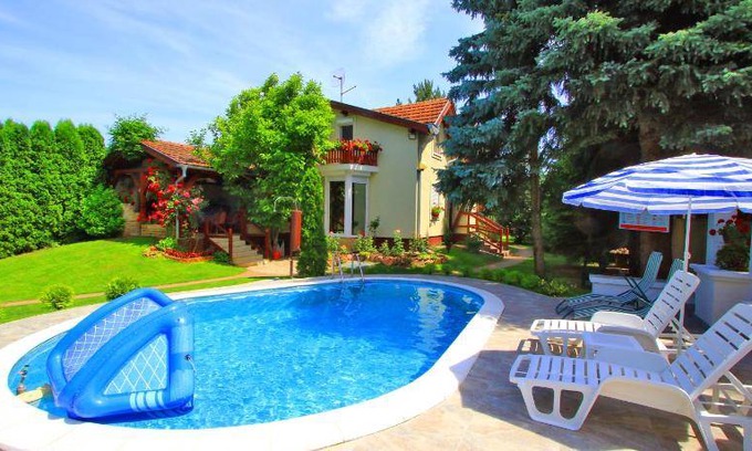 Vojvodina Villa | 146 m² Villa ∙ 3 bedrooms ∙ 10 guests