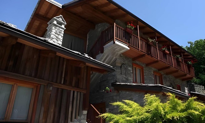 Montjovet Bed & Breakfast | 160 m² Bed and breakfast ∙ 5 bedrooms ∙ 13 guests