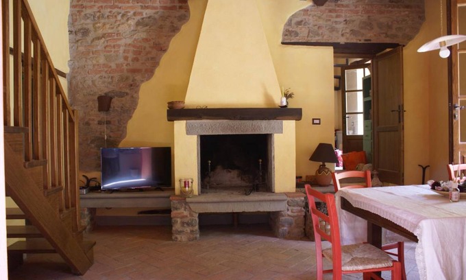 Mologno House | 160 m² House ∙ 3 bedrooms ∙ 10 guests