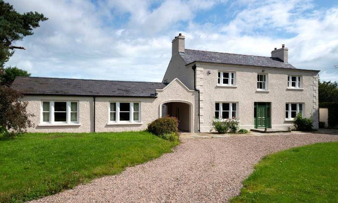 Ballymoney House | 175 m² House ∙ 6 bedrooms ∙ 9 guests
