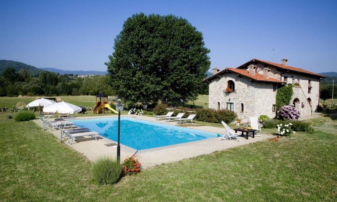 Porrena House | 180 m² House ∙ 4 bedrooms ∙ 9 guests