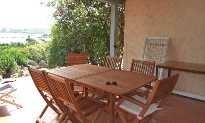 Nodu Pianu Apartment | 2 bedroom Apartment, sleeps 6 in Pittulongu with Air Con