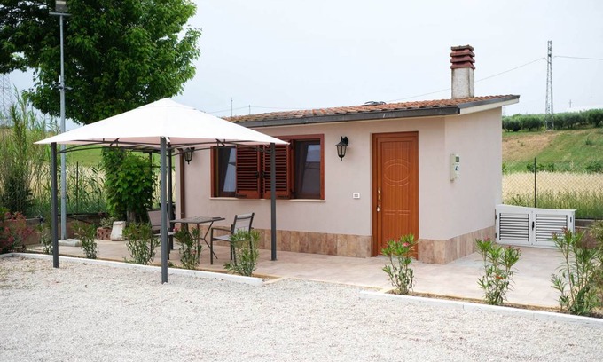 Roseto degli Abruzzi Villa | 20 m² Villa ∙ 1 bedroom ∙ 2 guests