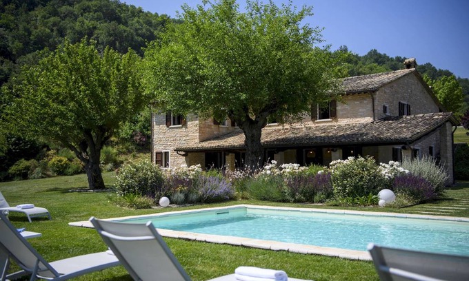 Cagli Villa | 200 m² Villa ∙ 4 bedrooms ∙ 8 guests