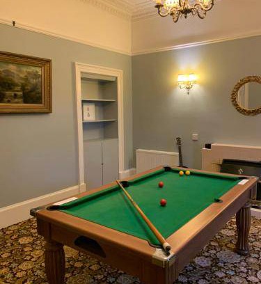 Hunspow House | 200 m² House ∙ 4 bedrooms ∙ 9 guests