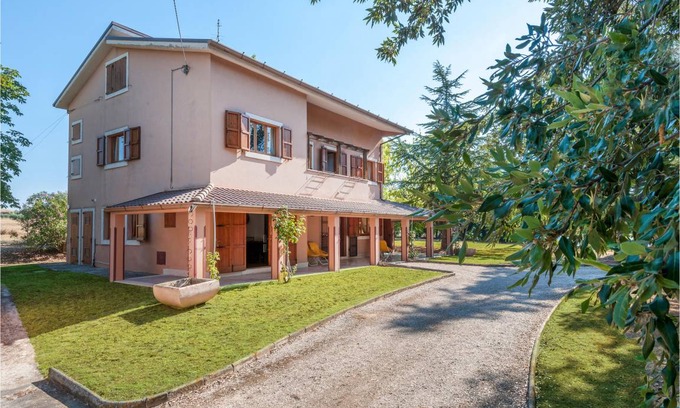 Ponzano di Fermo House | 210 m² House ∙ 4 bedrooms ∙ 8 guests