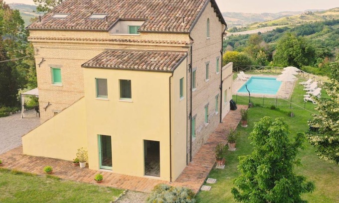 Montedinove House | 225 m² House ∙ 6 bedrooms ∙ 12 guests