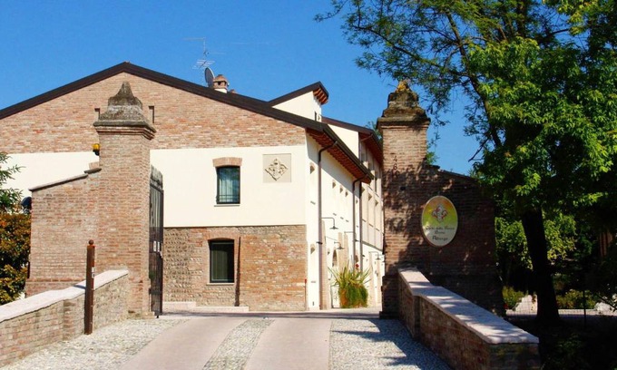Nogarole Rocca Hotel | 23 m² Hotel ∙ 127 guests