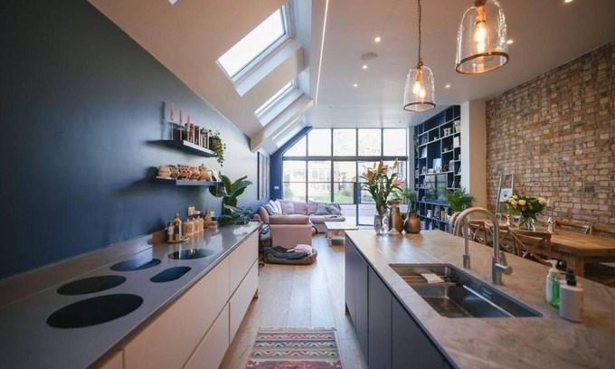 Brent House | 235 m² House ∙ 5 bedrooms ∙ 10 guests