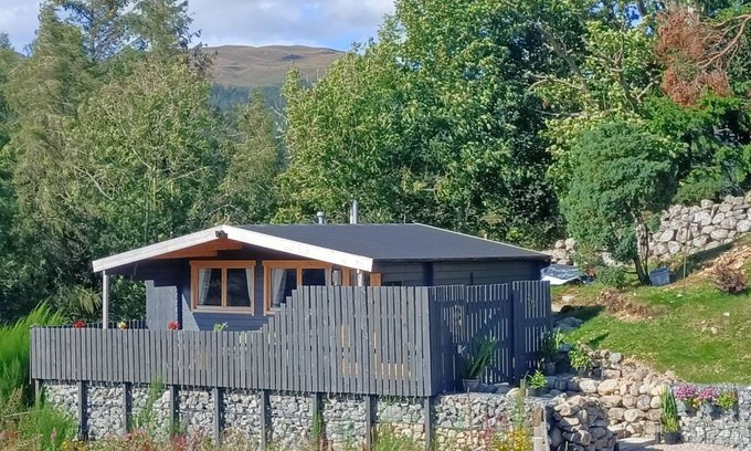 Fort Augustus Cabin | 24 m² Cabin ∙ 1 bedroom ∙ 2 guests