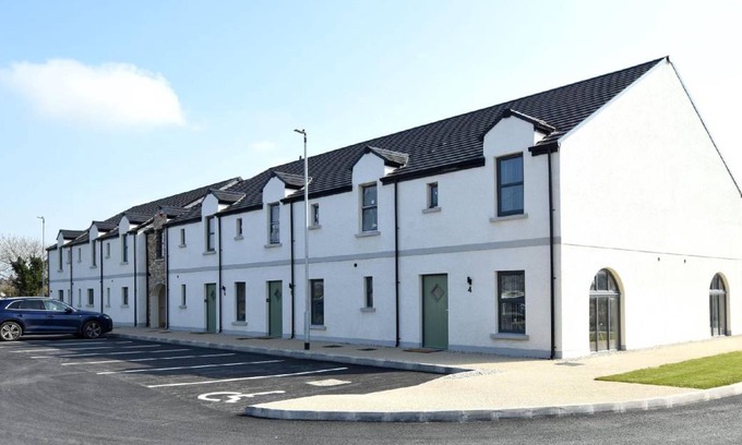 Hillsborough House | 25 m² House ∙ 3 guests
