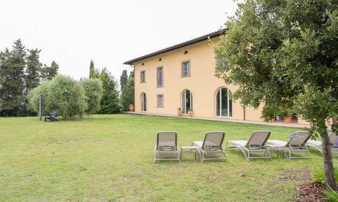 Peccioli Villa | 263 m² Villa ∙ 4 bedrooms ∙ 9 guests