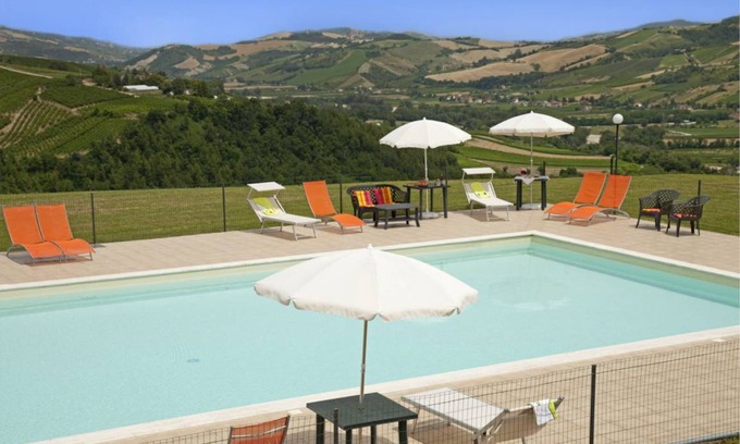 Montelparo House | 280 m² House ∙ 4 bedrooms ∙ 12 guests