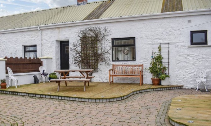 Donaghadee Cottage | 40 m² Cabin ∙ 1 bedroom ∙ 2 guests