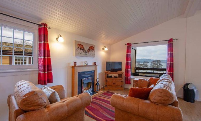 West Laroch Cabin | 46 m² Lodge ∙ 2 bedrooms ∙ 4 guests
