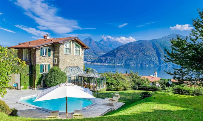 Santa Maria - Rezzonico Villa | 500 m² Villa ∙ 4 bedrooms ∙ 8 guests