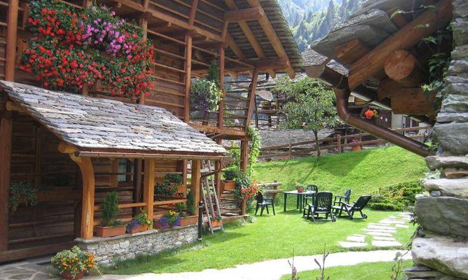 Alagna Valsesia Apartment | 58 m² Serviced apartment ∙ 5 guests