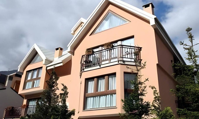 Bardonecchia Apartment | 65 m² Serviced apartment ∙ 2 bedrooms ∙ 127 guests