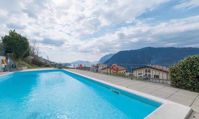 Sale Marasino Apartment | 70 m² Apartment ∙ 2 bedrooms ∙ 4 guests