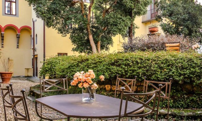 Oltrarno Apartment | 70 m² Apartment ∙ 2 bedrooms ∙ 5 guests