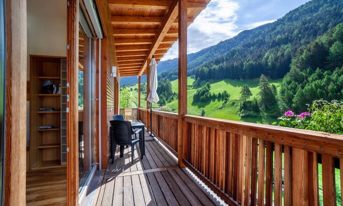Planol Apartment | 70 m² Apartment ∙ 2 bedrooms ∙ 6 guests