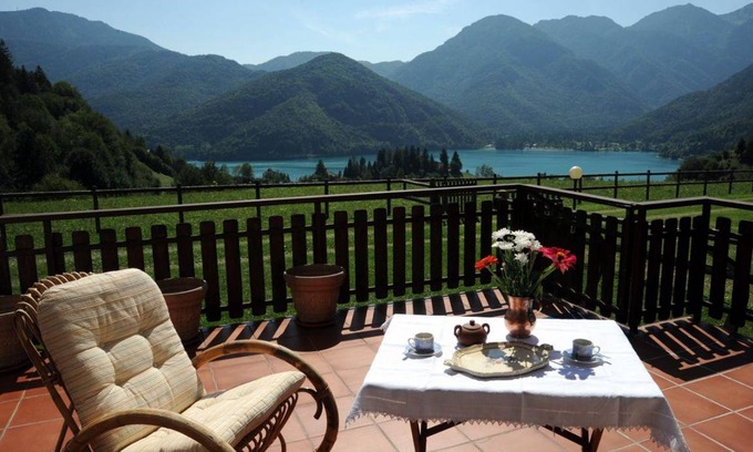 Mezzolago Apartment | 70 m² Apartment ∙ 2 bedrooms ∙ 5 guests