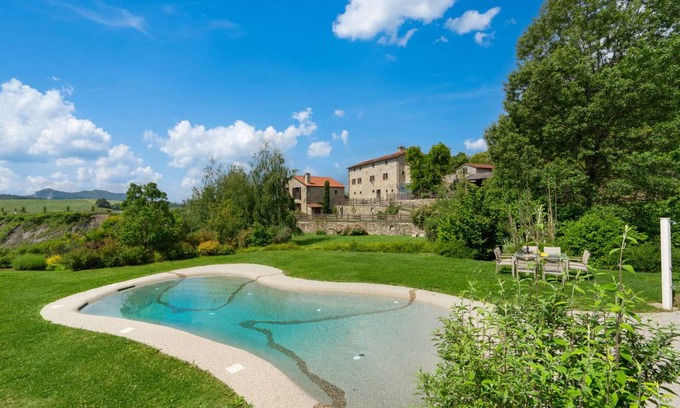Firenzuola Villa | 700 m² Villa ∙ 8 bedrooms ∙ 18 guests