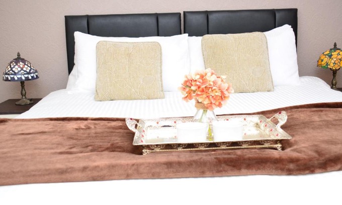 Stanwell House | (7SM-11)Dreams Serviced Accommodations- Staines/Heathrow