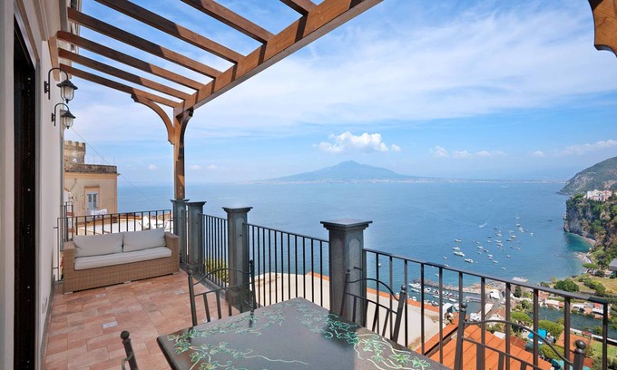 Vico Equense House | 80 m² House ∙ 2 bedrooms ∙ 4 guests