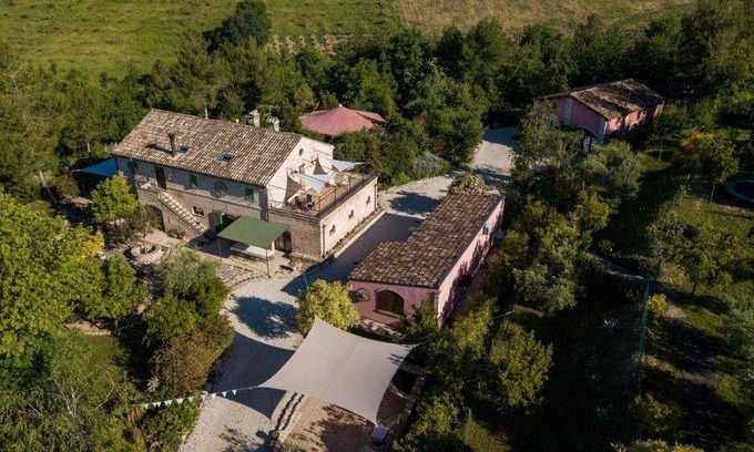 Ponzano di Fermo House | 800 m² House ∙ 13 bedrooms ∙ 29 guests