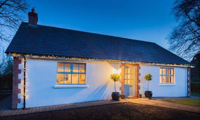 Randalstown Villa | 84 m² Villa ∙ 2 bedrooms ∙ 6 guests