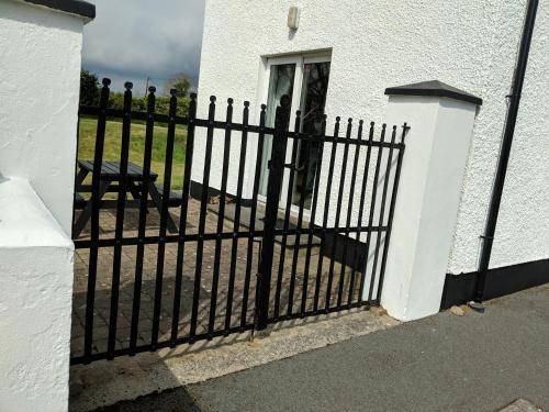 Newry House | 93 m² House ∙ 2 bedrooms ∙ 4 guests