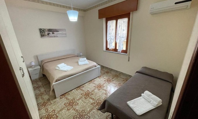 Campofelice di Roccella Apartment | Angela & Luigi house