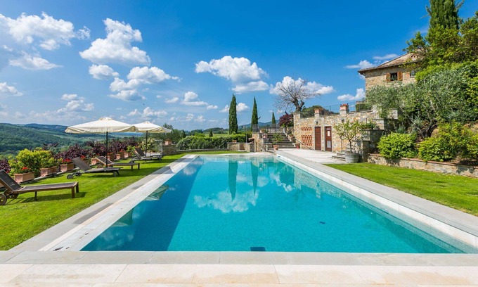Greve in Chianti House | Beautiful private villa with A/C, private pool, WIFI, TV, pets allowed and panoramic view