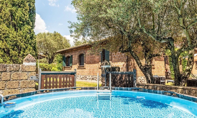 Vetralla Villa | Beautiful private villa with WIFI, private pool, TV, patio, pets allowed and panoramic view