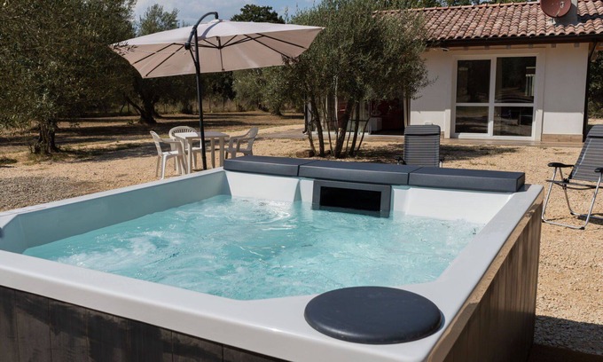 Vetralla House | Beautiful private villa for 3 guests with WIFI, A/C, pool, TV, pets allowed and panoramic view