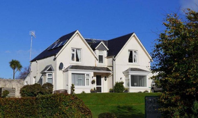 Brodick Bed & Breakfast | Bed and breakfast ∙ 2 guests