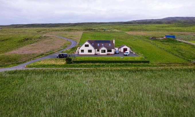 Waternish Bed & Breakfast | Bed and breakfast ∙ 2 guests