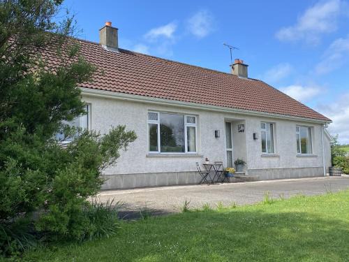 Enniskillen House | Betty's Farm Cottage