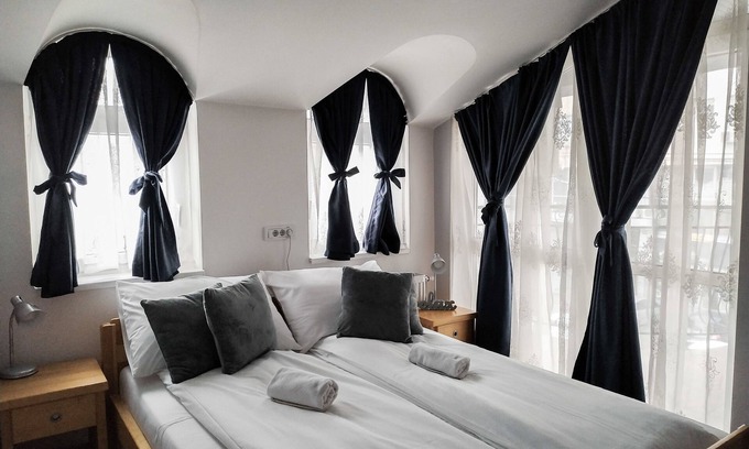 City Center Hostel | Bloom Inn