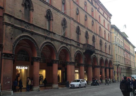 Historic Center Apartment | Bologna downtown interno 11
