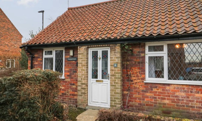 Haxby Cottage | Cabin ∙ 1 bedroom ∙ 2 guests