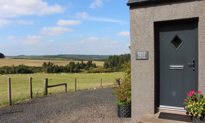 Jedburgh Cottage | Cabin ∙ 2 bedrooms ∙ 4 guests