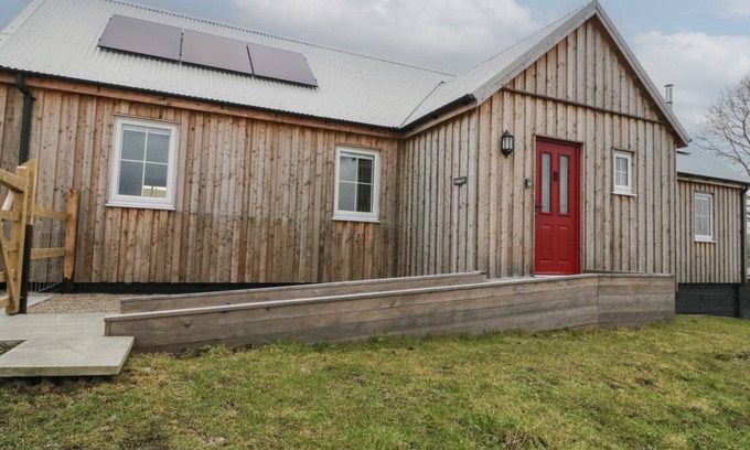 Oban Cottage | Cabin ∙ 2 bedrooms ∙ 4 guests