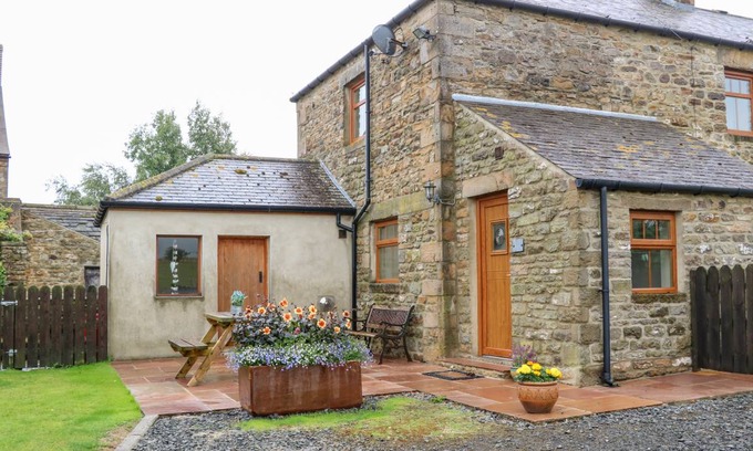 Hexham Cottage | Cabin ∙ 2 bedrooms ∙ 4 guests
