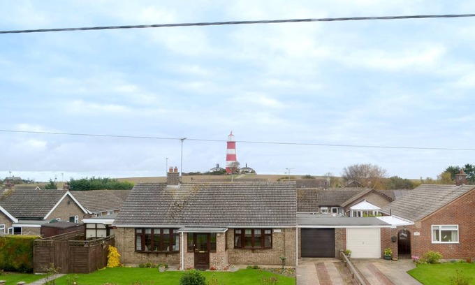 Happisburgh Cottage | Cabin ∙ 5 bedrooms ∙ 10 guests